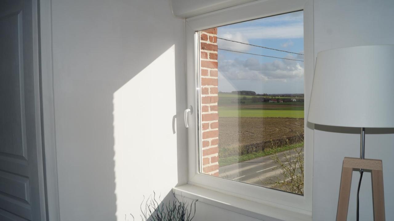 Sur La Route Des Monts Leilighet Bailleul  Eksteriør bilde